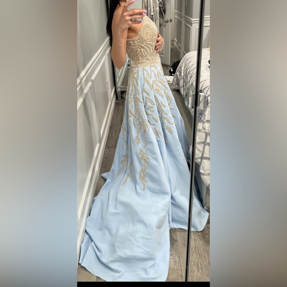 Custom made Dress - Picture 3 of 3